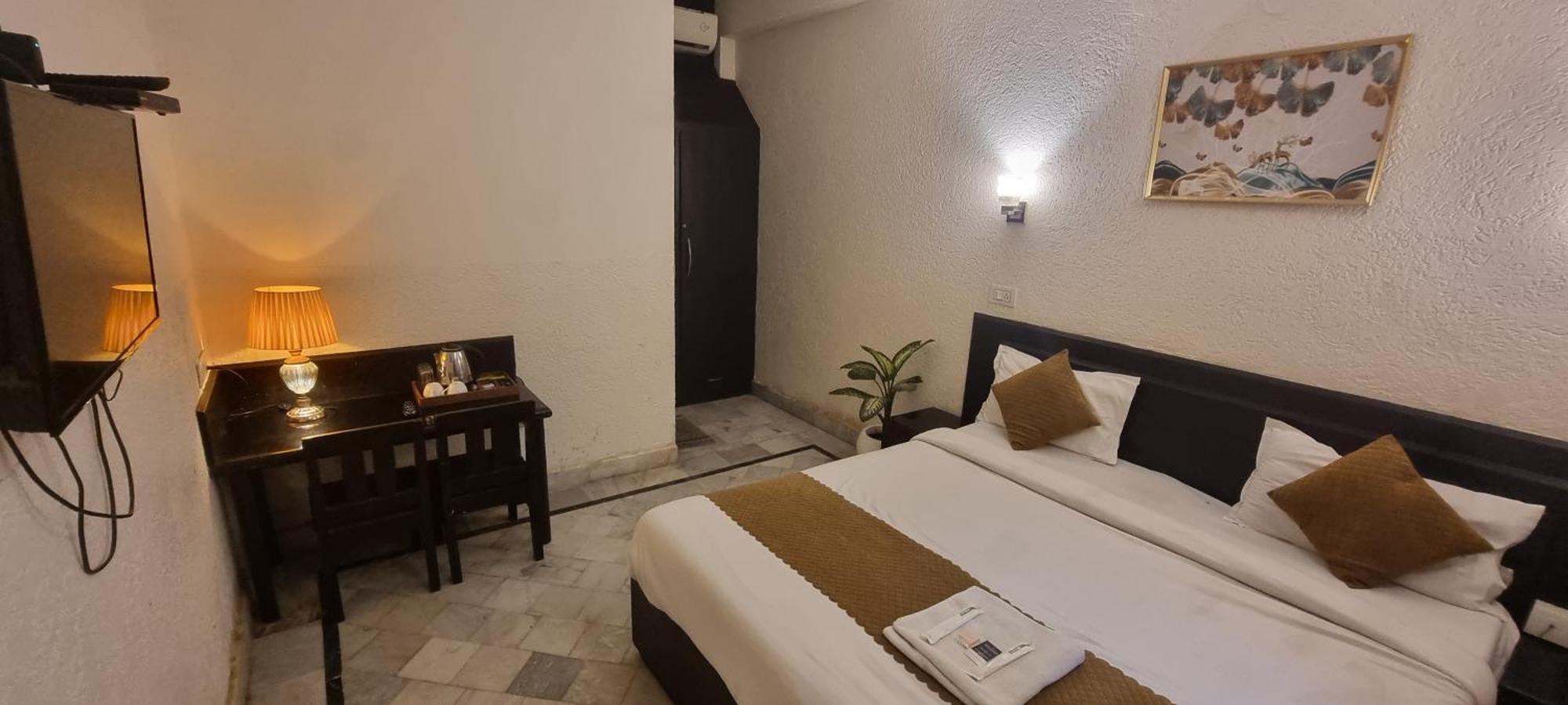 Praana Wellness Resort By Around Stays Rishīkesh Exterior foto