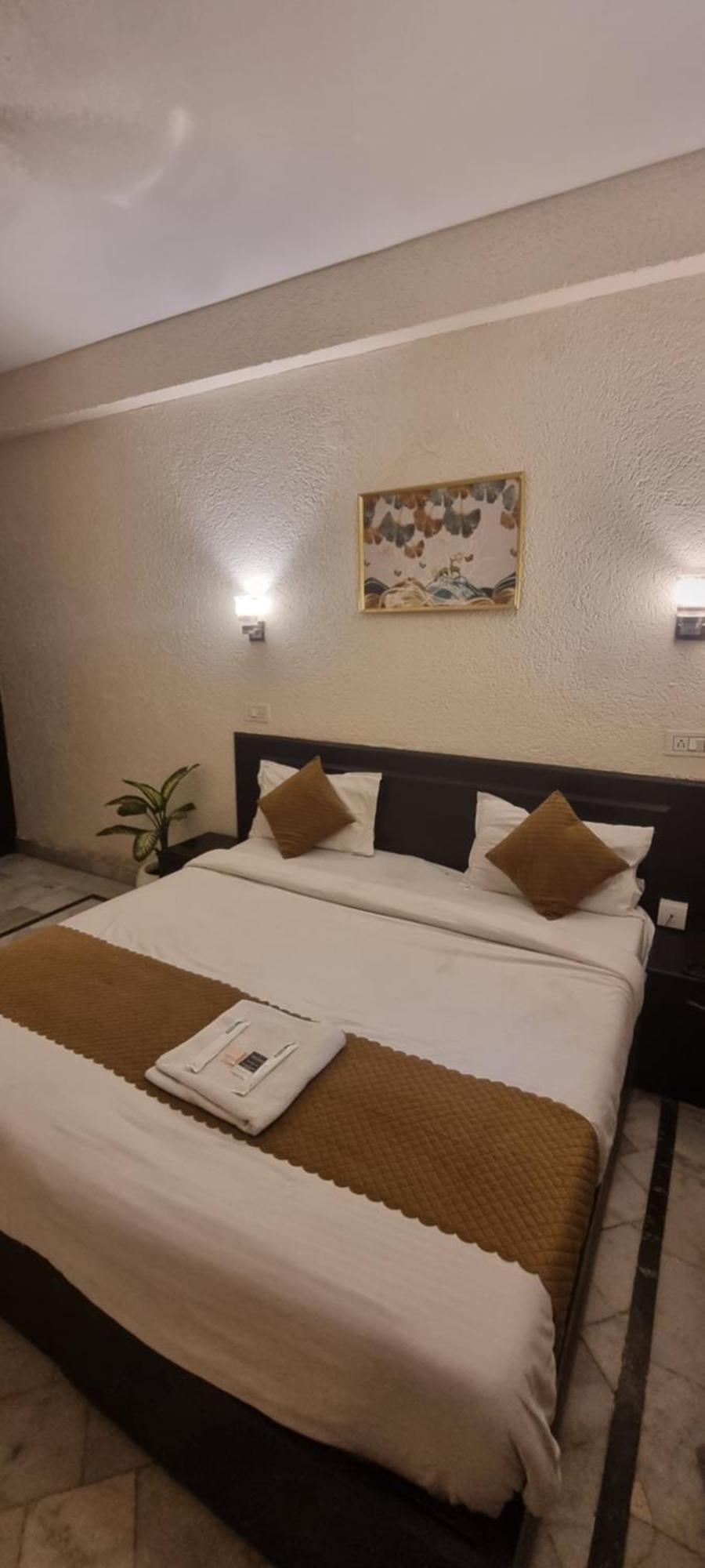 Praana Wellness Resort By Around Stays Rishīkesh Exterior foto
